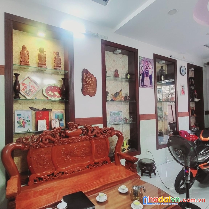 Bán nhà hẻm nhựa 10m đường tân thành gần âu cơ, dt: 4.7x22m, 3 tầng - 5pn, giá 13.4 tỷ (tl)