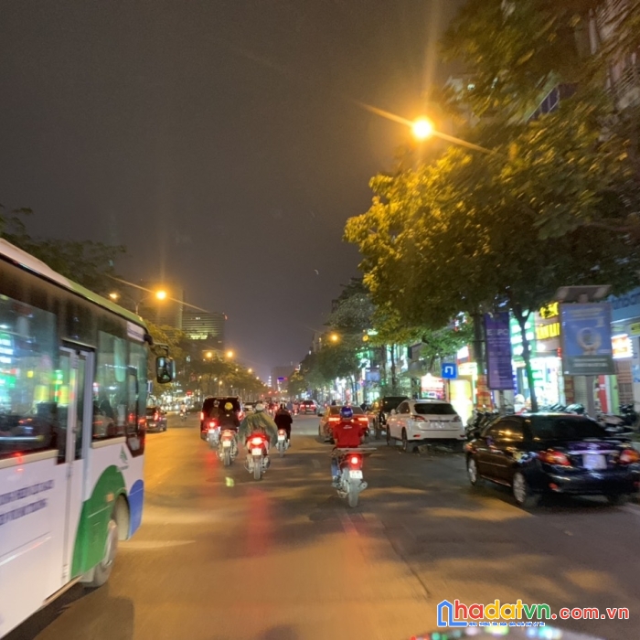 Gía nào cũng bán, mặt phố nguyễn trãi thanh xuân, vỉa hè sân bay, kinh doanh chóp đỉnh, 118m giá