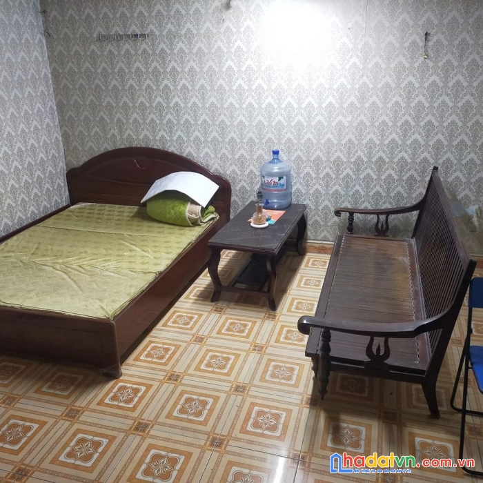 Cho thuê nhà nguyên căn 2 tầng tại cầu đơ 2 - gần đường quang trung - điểm xe buýt ga tàu điện -