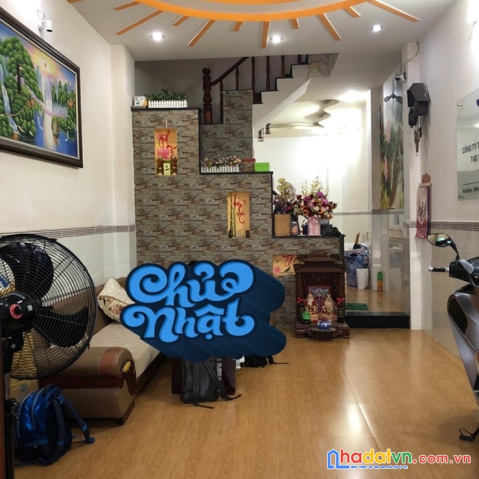 Mặt tiền chợ - xe tải thông - 3 tầng - vuông vức - thuận tiện kinh doanh - bán gấp chốt nhanh.