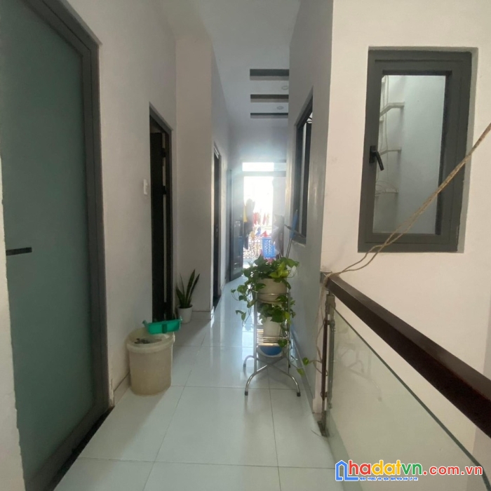 Chính chủ gấp bán nhà 3 tầng quốc lộ 1a, hẻm xe hơi 5m, 53m2 chỉ 4.68 tỷ