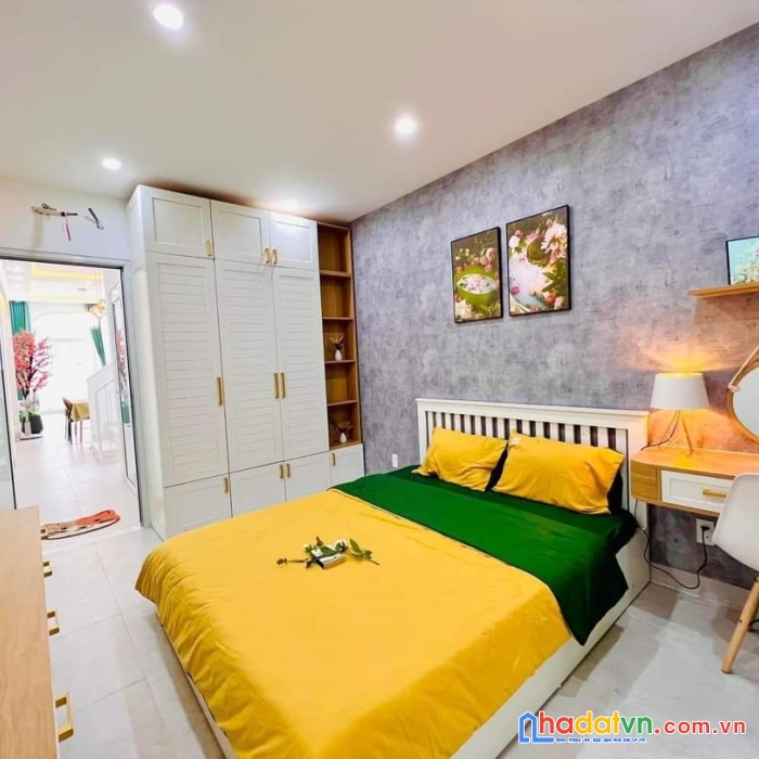 Nhà mới 2 tầng 2 mê tô hiệu đầy đủ nội thất 2,x tỷ