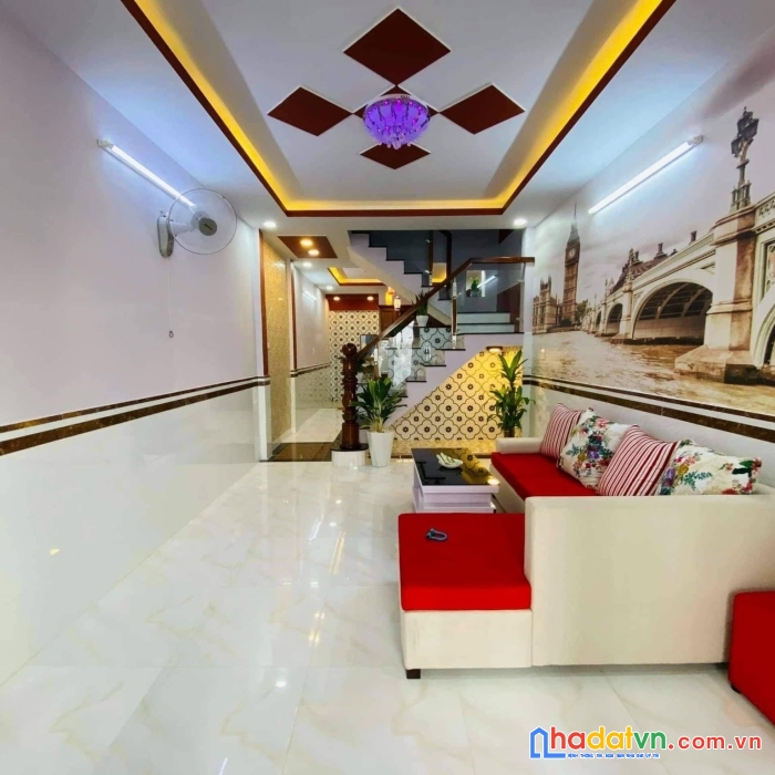 Bán nhà 3 lầu - 43m2 - chỉ hơn 3 tỷ - sổ riêng - đường nguyễn duy cung, p12, gv