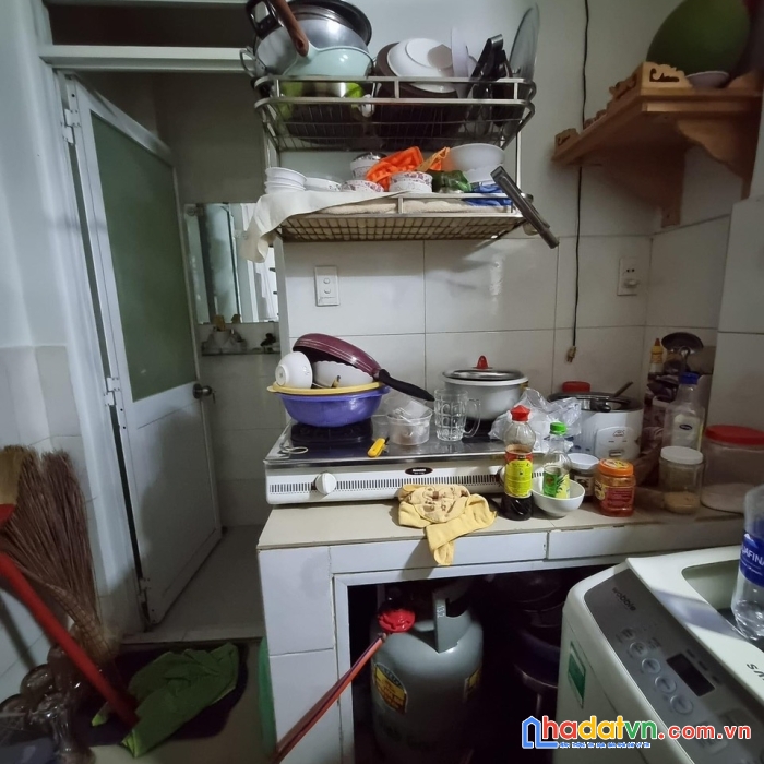 Chính chủ cần bán nhà 1 xẹt 3m gần mặt tiền đường phú thọ hòa, 3 tầng, 20m2 chỉ 2.5 tỷ