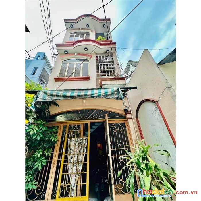 Chỉ nhỉnh 5 tỷ- nhà lô góc phan đăng lưu phú nhuận- hẻm siêu rộng - 4 tầng btct - 0902811588