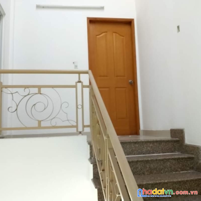 Hơn 6 tỷ- 6 tầng btct-ngay chợ tân sơn nhất-nguyễn văn công-gò vấp