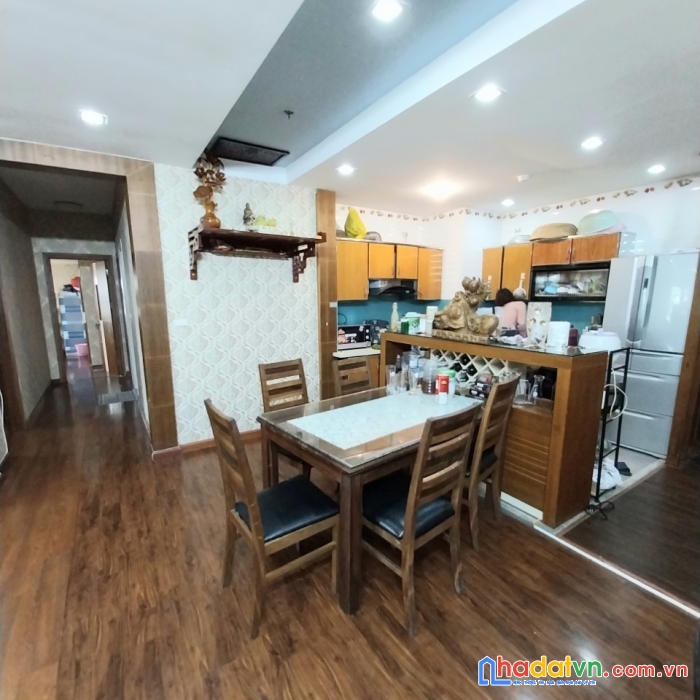 Bán căn hộ mỹ đình 1, trần hữu dực 133m2, sẵn nội thất, giá 29t/m2