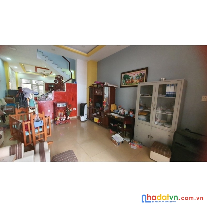 Bán nhà hxh quốc lộ 13 nhà mới tinh 3 tầng ở ngay