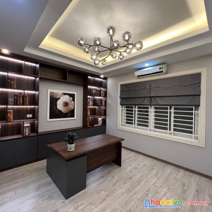 Bán nhà ngõ 97 văn cao, quận ba đình, ngõ 2 ô tô tránh,nhà mới thiết kế đẹp, full nội thật, gần hồ