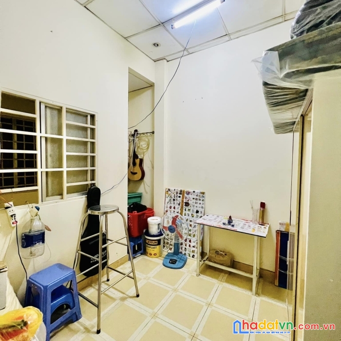 Bán gấp nhà điện biên phủ, quận 10, 4 tầng, gần học viện hành chính