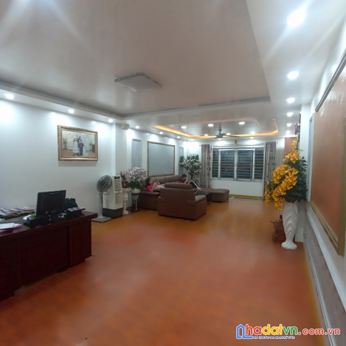 Bán nhà phố vũ trọng phọng 75m2 4 tầng, mt: 5m giá: 9.7 tỷ thanh xuân