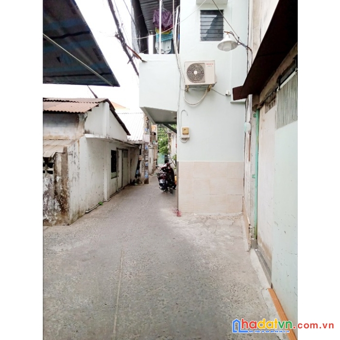 Nhà bán 2 mặt hẻm hưng phú p8q8 - giá : 2 tỷ 950 (thương lượng)