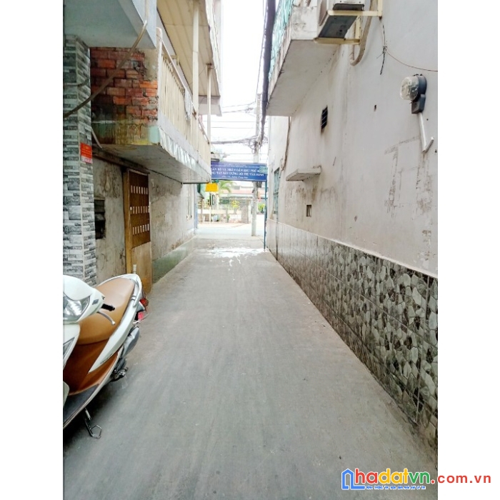 Nhà bán 2 mặt hẻm hưng phú p8q8 - giá : 2 tỷ 950 (thương lượng)