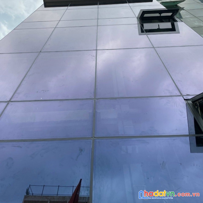 Bán nhà mặt tiền đường cộng hoà, p13 q. tân bình