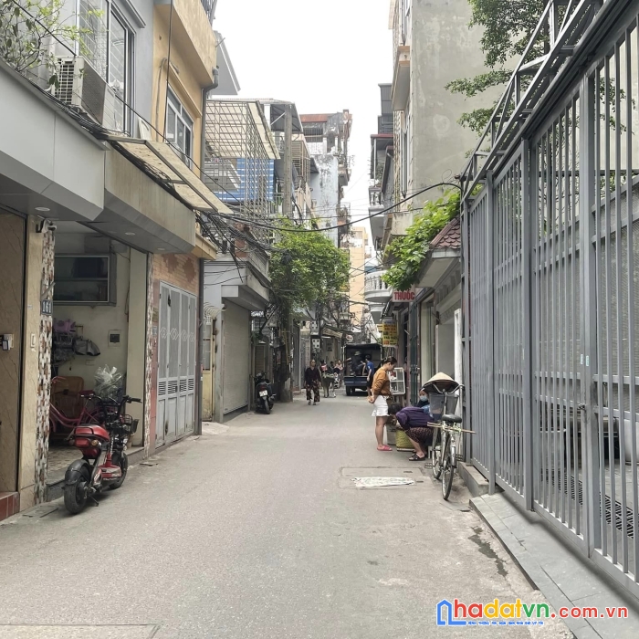 Bán nhà mặt ngõ 211 khương trung, ô tô để trong nhà
