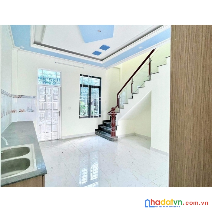 Bán nhanh căn nhà mái thái đẹp- vị trí đắc địa tại mỹ phước 2, bến cát