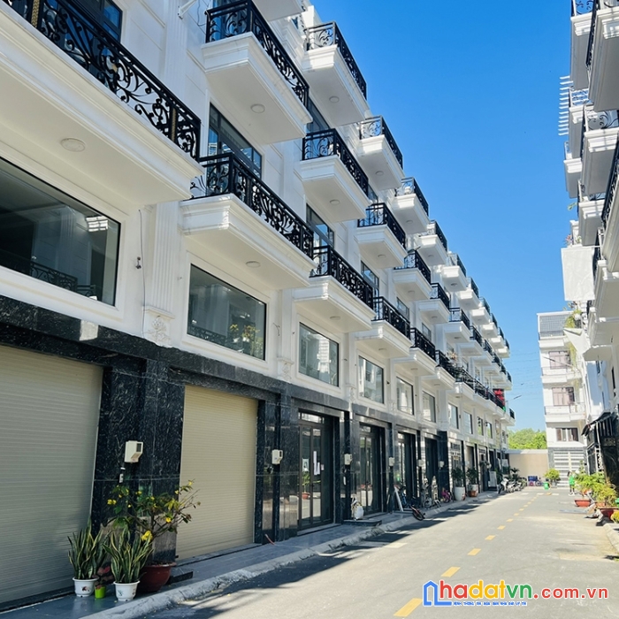 Kẹt tiền cần bán lỗ căn nhà mới hoàn toàn ở cao đẳng điện lực, giá quá rẻ
