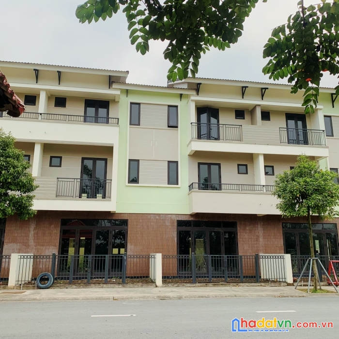 Bán nhà vsip view sông đối diện ninh hiệp phong thủy siêu tốt