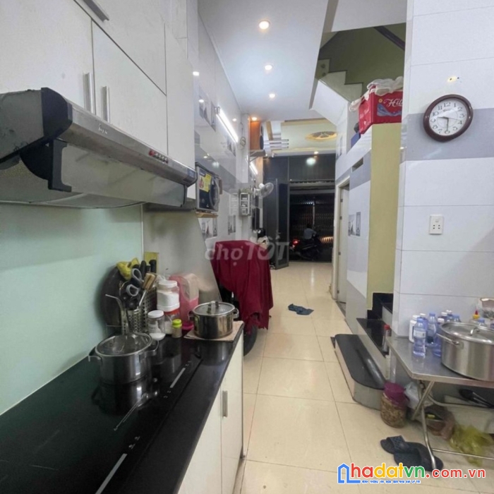 Cần bán gấp nhà hẻm 201/ đội cung, p.9, quận 11