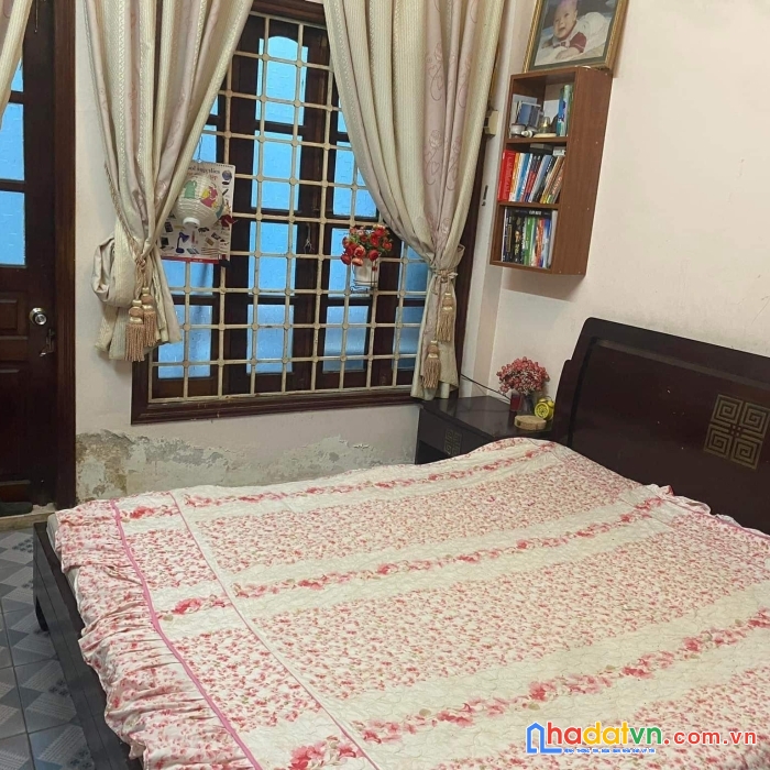 Siêu hiếm !! bán nhà cát linh đống đa 37m2, 5 tầng, ngõ thông thoáng dân tự xây chỉ 4.4 tỷ ở ngay