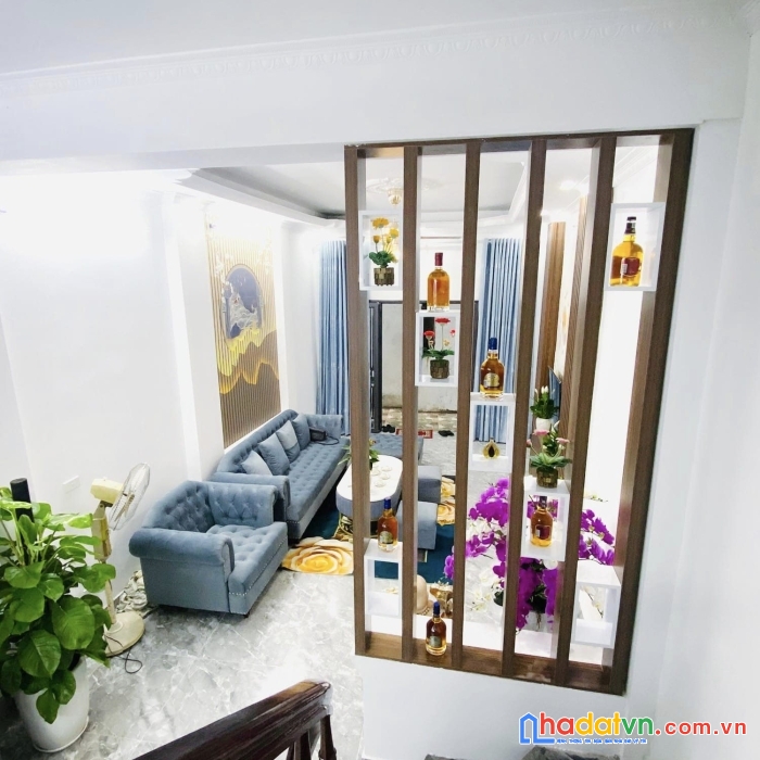Chỉ 30m ra mặt phố - rẻ nhất hai bà trưng - dt: 35/40m2 - mt: 3.7m - 3 phòng ngủ - nhà đẹp khách