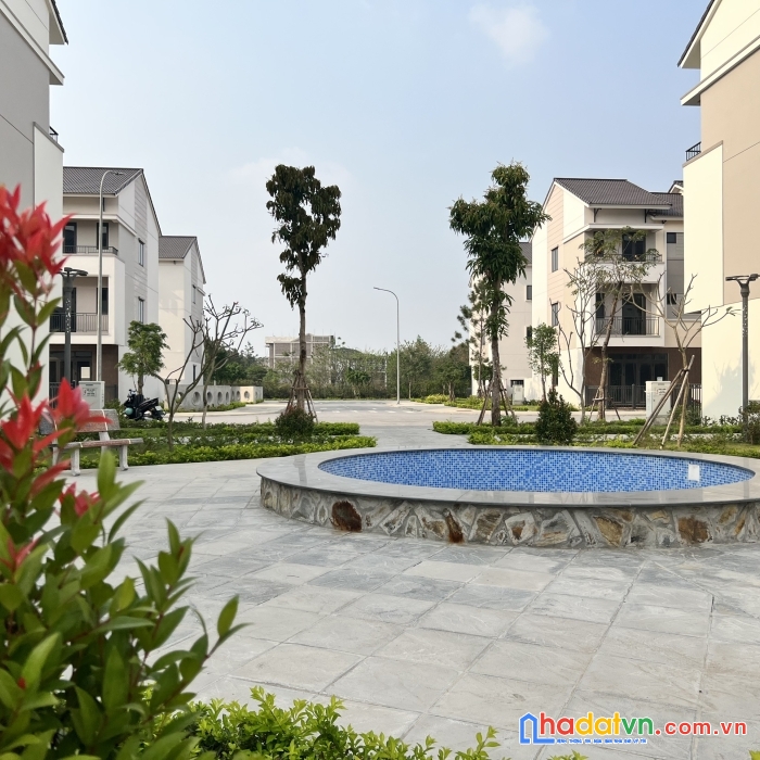 Chính chủ thiện chí bán gấp căn shophouse 90m2 vị trí đẹp nhất dự án centa city, vsip bắc ninh