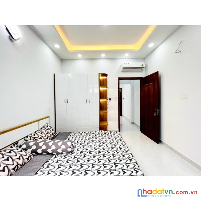 Bán nhà tân phú gần siêu thị nhật lô góc 2 tầng 56m2 nhỉnh 4 tỷ tl