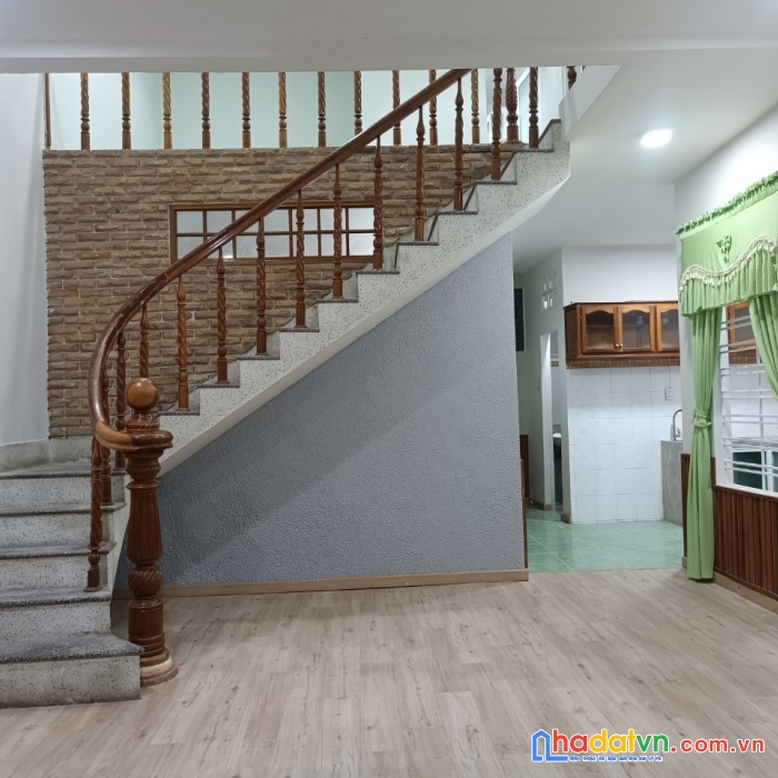 Nhà 2 tầng huỳnh ngọc huệ, 76m2, ngang 6.3m, chỉ 2.25 tỷ tlcc