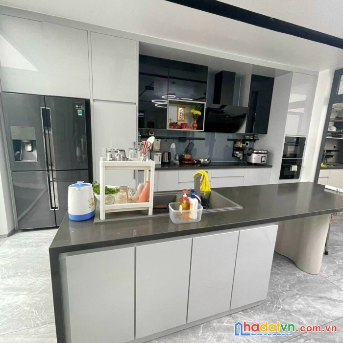 Nhà mới 4 tầng full nội thất 2 mặt hẻm 5m trần phú p4q5 - giá : 6.8 tỷ