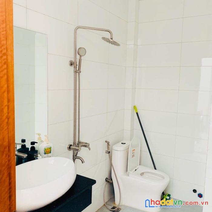 Bán nhà 3 tầng full nội thất khu tái định cư  sông tắc  vĩnh thái