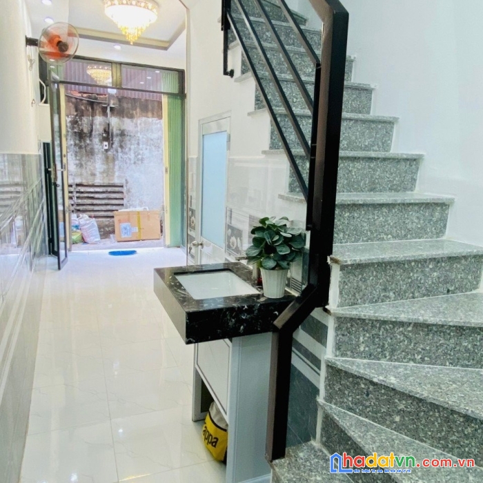 Nhà bán hẻm nguyễn chế nghĩa p13.q8 giá 2,48 tỷ tl