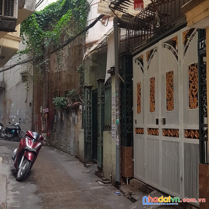 5 tỷ bán nhà cầu giấy, bán nhà trần quốc vượng 44m2, 4 tầng, trước nhà rộng , 2 thoáng.