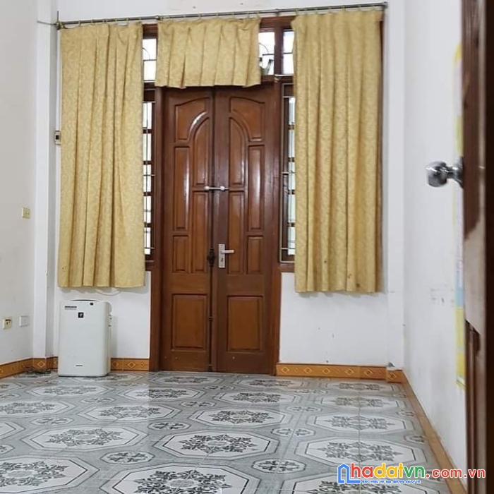 5 tỷ bán nhà cầu giấy, bán nhà trần quốc vượng 44m2, 4 tầng, trước nhà rộng , 2 thoáng.