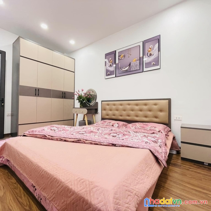 Bán nhà trường chinh, đống  đa, lô góc, 4 tầng, giá 2.15 tỷ