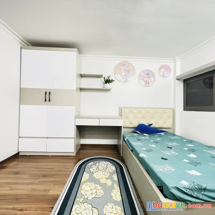 Bán nhà trường chinh, đống  đa, lô góc, 4 tầng, giá 2.15 tỷ