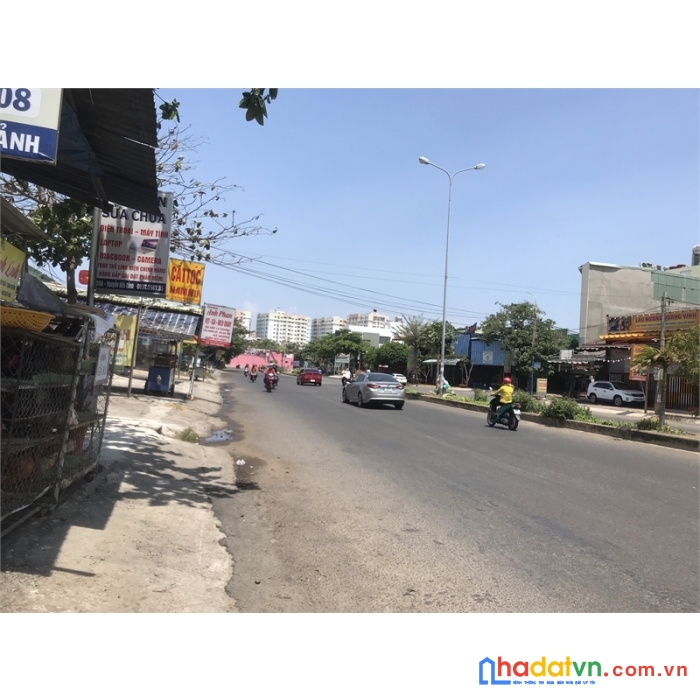 Cho thuê mặt bằng mỗi tầng 200m2 tòa nhà kđt chí linh p10. tp vũng tàu