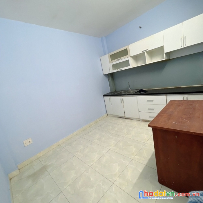 Tổng giảm hơn 1 tỷ, gấp bán nhà hxh đinh tiên hoàng, 45m2, chỉ 4.3 tỷ.