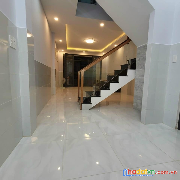 Bán nhà 2 tầng, 48m2,hẻm xe hơi, ngay aeon tân phú,  chỉ 3 tỷ xxx