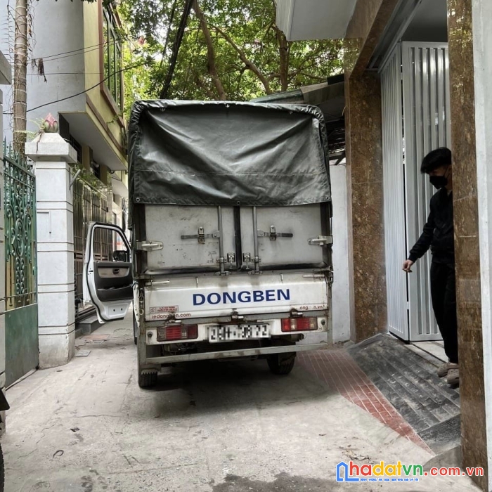 Hot !! xem ngay  nhà đẹp phố dịch vọng cầu giấy 58m2, 5 tầng đẹp ô tô dân xây chắc chắn, chủ tặng