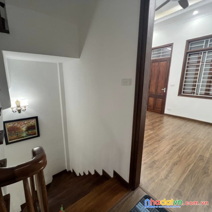 Hot !! xem ngay  nhà đẹp phố dịch vọng cầu giấy 58m2, 5 tầng đẹp ô tô dân xây chắc chắn, chủ tặng