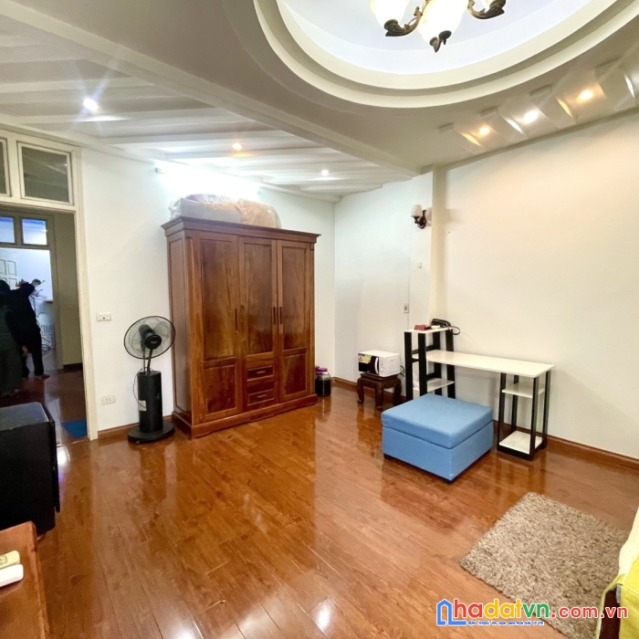 Mặt phố nguyễn đổng chi, lô góc, 75m, 5t, 14 tỷ 5, ô tô, kd đỉnh của chóp