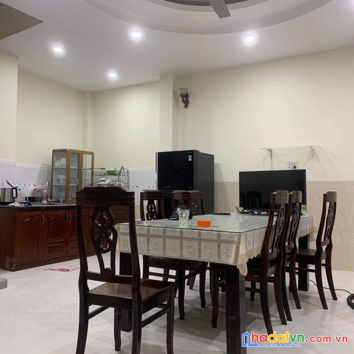 Bán gấp nhà hẻm xe tải, xe hơi ngủ nhà huỳnh văn bánh, 4 tầng, 4.8*18m, 91m2, 16.8 tỷ
