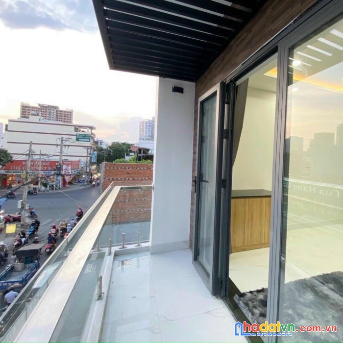 Trịnh đình trọng tòa nhà mặt tiền đường 105m2 kinh doanh thu nhập ổn định