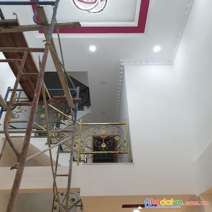 Bán nhà hẻm xe hơi nguyễn xí, 57m2 (4m x 14m), 5 tầng 6pn, khu phân lô vip