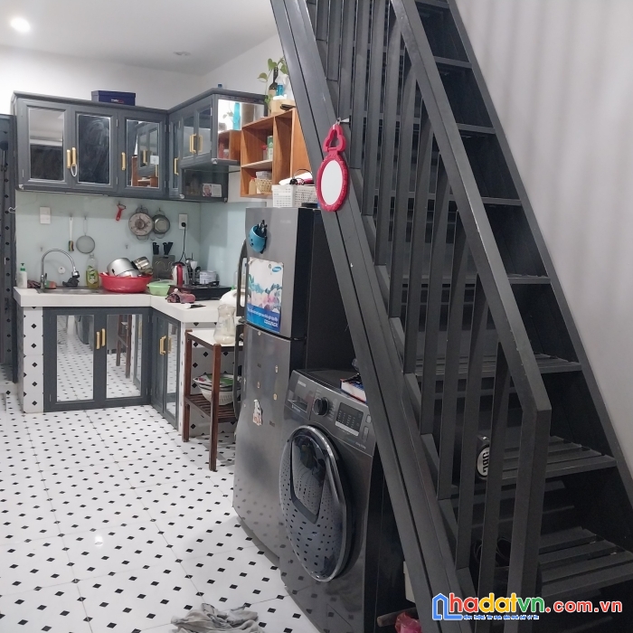 .hoàng diệu 1.28 tỷ  thẳng 60m ra mặt tiền, kiệt 3.5m sàn đúc, kinh doanh