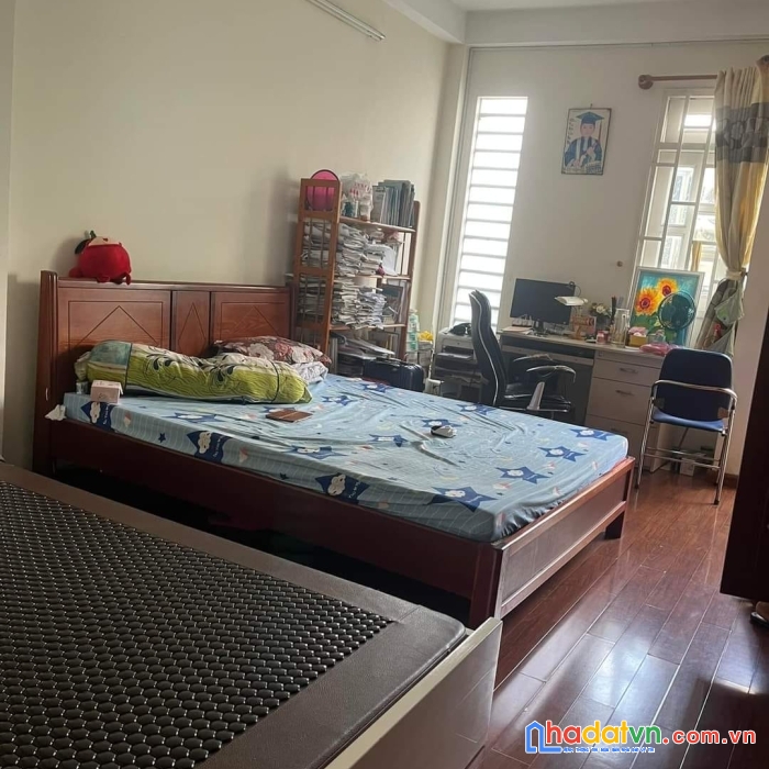 Bán nhà mặt tiền chợ tân định, quận 1, 7 tầng, ngang 4.2 x 16, 15 tỷ 9.