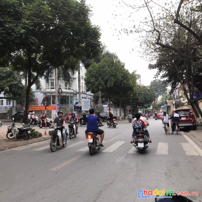 Bán đất phân lô gần công an kiến hưng, hà đông, 50m2, trục kinh doanh, giá 5.7 tỷ