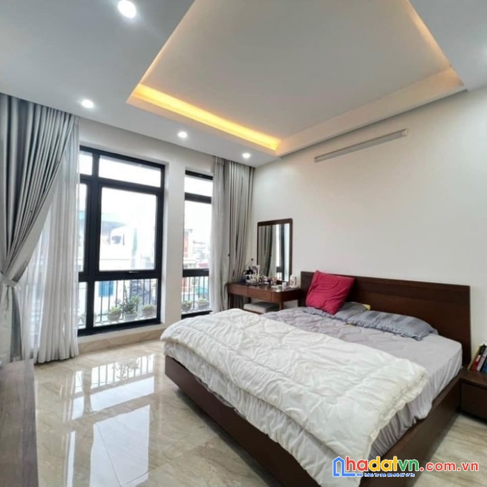Bán nhà phố cầu bươu, thanh trì, 95m2, mt20m, lô góc kinh doanh, nhỉnh 10 tỷ