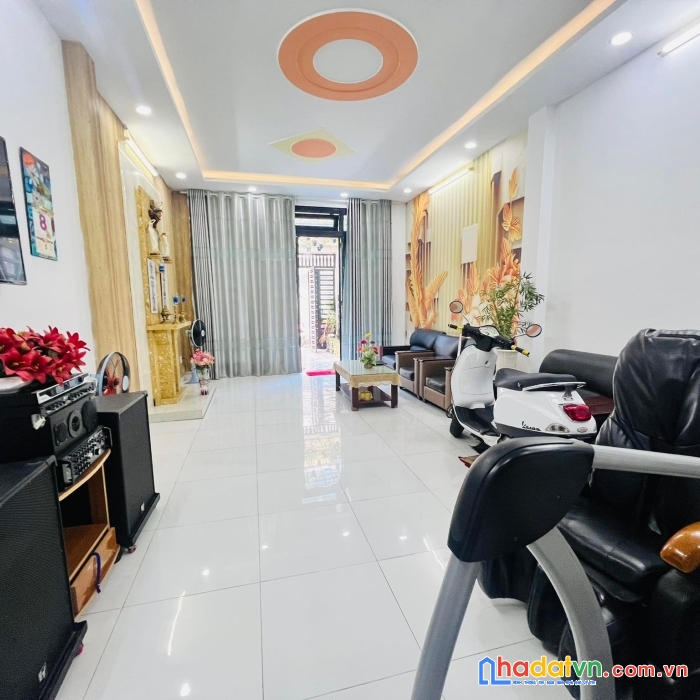 Chủ xoắn bán thạnh lộc 49 quận 12 100m2 hxh chỉ 4 tỷ 7...