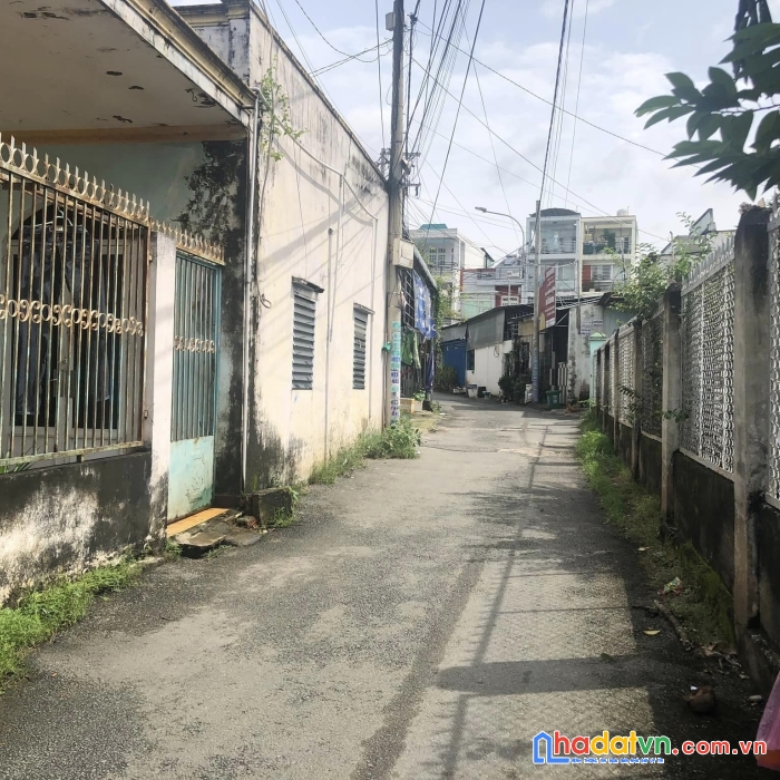 Bán nhà đường số 10 hxh thông phường linh xuân tp thủ đức 83m2 (7,5x11) 1 tầng chỉ 3,7 tỷ